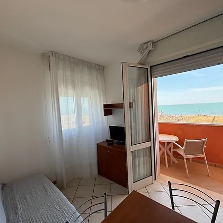 Alpina - Frontemare Centrale - Immobil Relax Apartment Lido di Jesolo