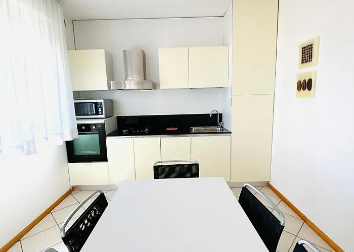 Alpina - Frontemare Centrale - Immobil Relax * Τζεσόλο Λίντο