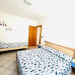 Alpina - Frontemare Centrale - Immobil Relax * Lido di Jesolo
