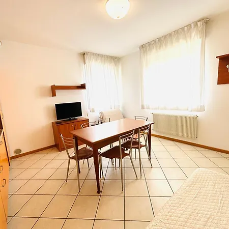 Apartmán Alpina - Frontemare Centrale - Immobil Relax *